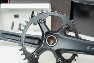 Shimano GRX 1x12 Crankset Drivetrain & Pedals usato