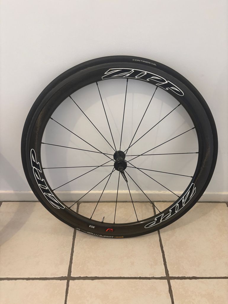 Used Zipp 303 Firecrest 2013 bike — image 2 of 4