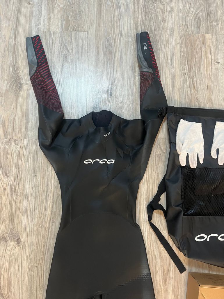 Used Orca Apex Float V2 Men's Wetsuit Size 6 2025 bike — image 3 of 11