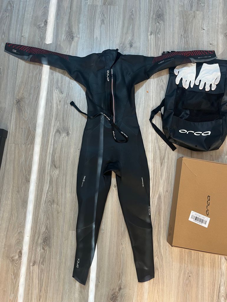 Used Orca Apex Float V2 Men's Wetsuit Size 6 2025 bike — image 4 of 11