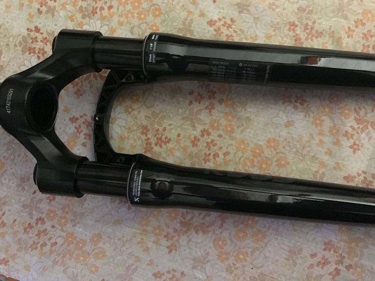 Used RockShox Rudy Base XPLR 40 mm 2026 bike — image 4 of 5