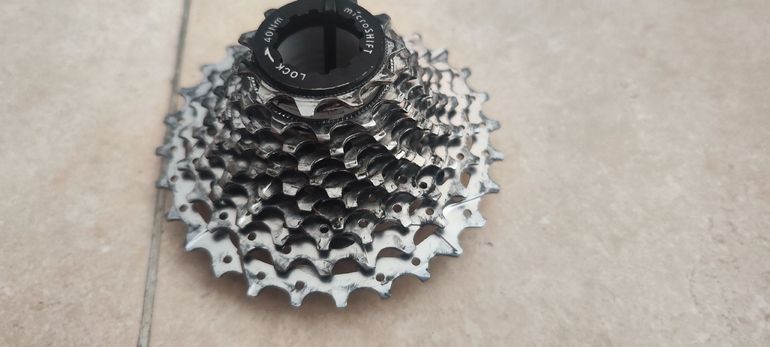 Used Shimano Cassette 11-speed 11/28 2025 bike — image 2 of 3