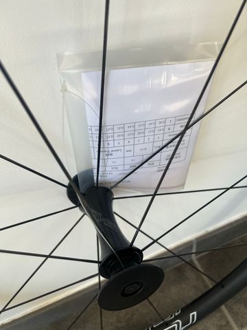Roval CLX 32 Front Wheel 2021 bike d'occasion — image 4 sur 5