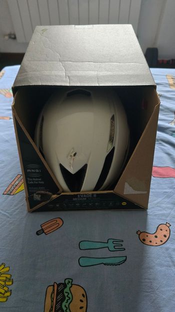 Used Specialized casco Helmet bike — image 6 of 7