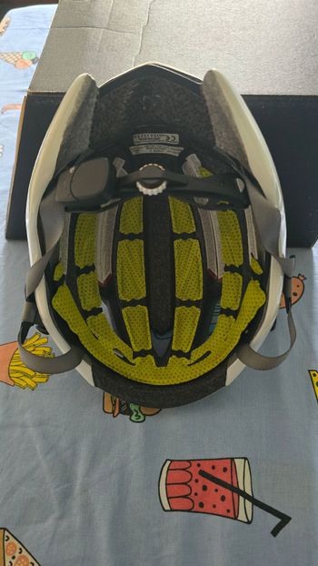 Used Specialized casco Helmet bike — image 5 of 7