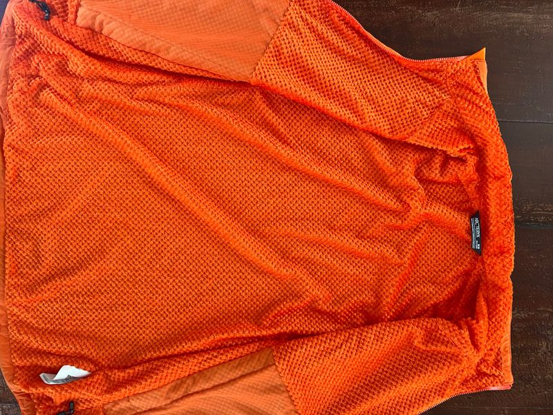 Käytetty Arc’teryx Atom Vest Phenom Medium 2024 bike — kuva 3 / 3