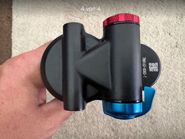 Used Fox FLOAT DPX2 Air Shock 2022 bike — image 4 of 4