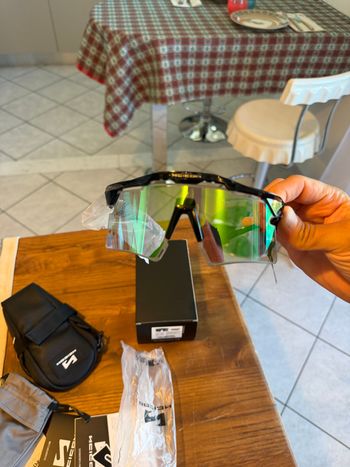 Used Scicon Aeroshade 2.0 Titanium Photocromatic 2026 bike — image 3 of 6