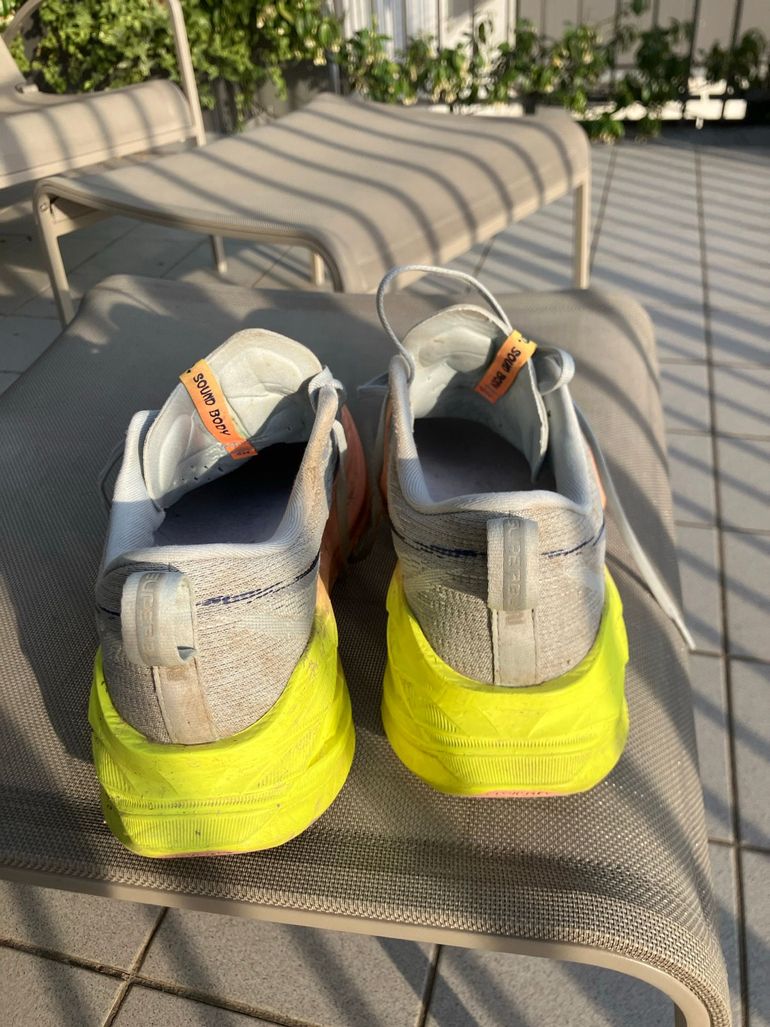 Used Asics Superblast 2 Paris 2024 bike — image 3 of 5