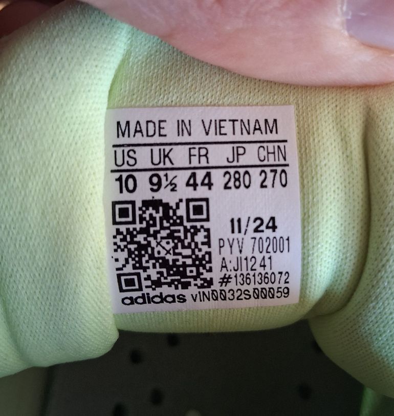 Used Adidas Adistar 4 Running Shoes 2026 bike — image 3 of 3