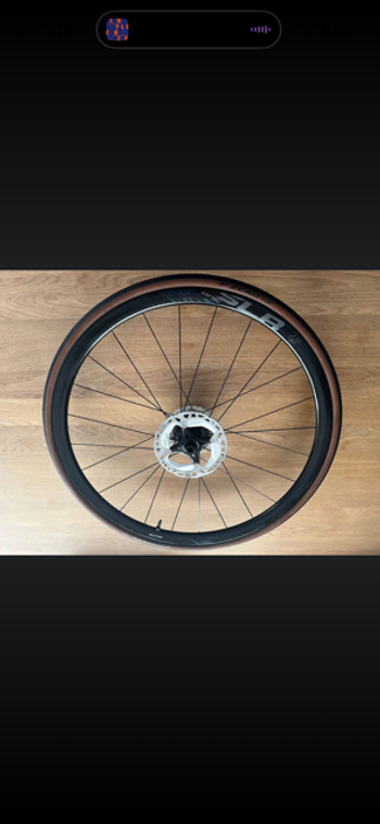 Used Giant SLR 1 30 Disc Carbon Wheelset bike — image 2 of 6