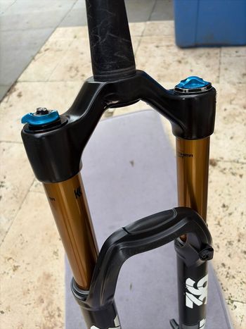 Used Fox Factory 36 Voorvork 160 mm 2019 bike — image 5 of 6