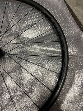 Used Fulcrum Racing 600 DB Wheelset 2025 bike — image 6 of 8