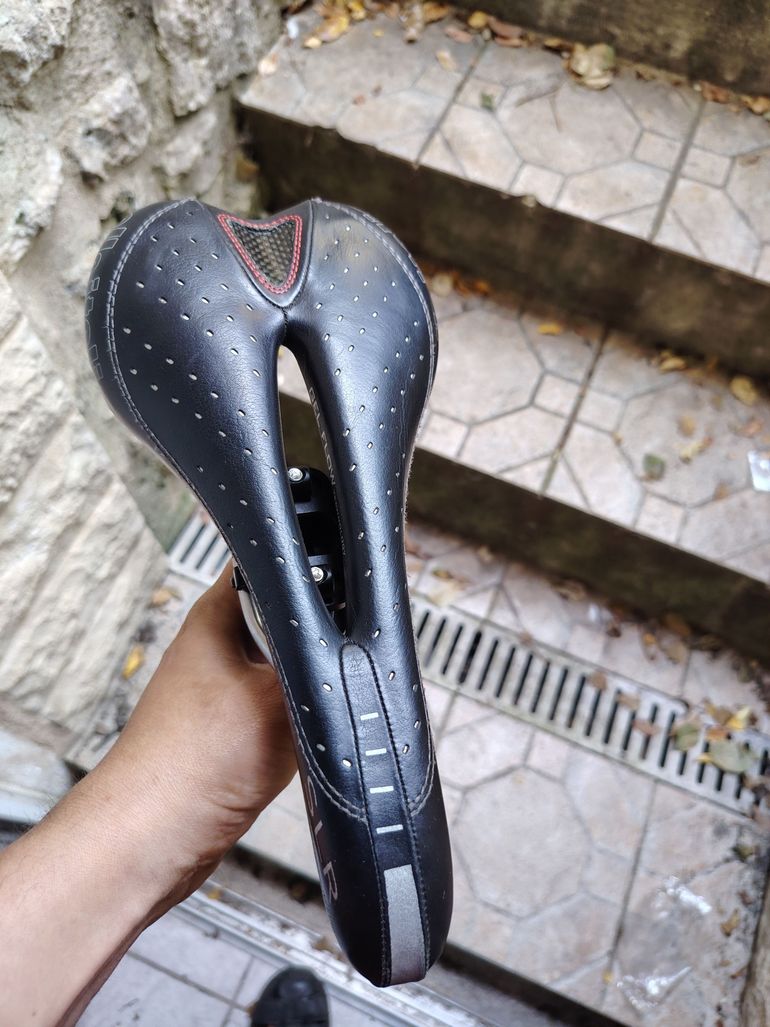 Used Sella Italia Selle Italia slr 2010 bike — image 1 of 2