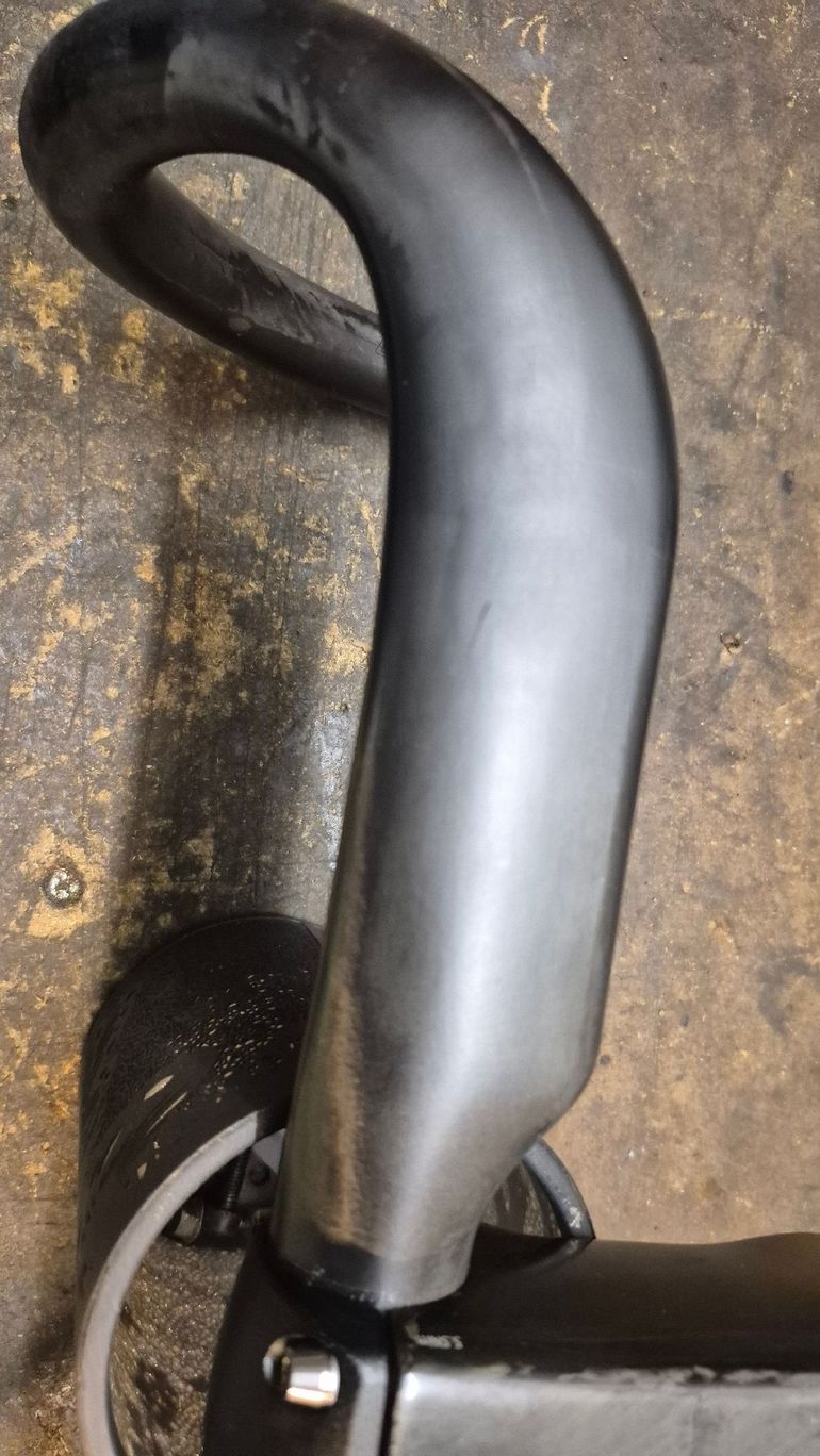 Used Giant Contact Handlebar 2025 bike — image 4 of 9