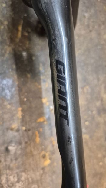 Used Giant Contact Handlebar 2025 bike — image 7 of 9