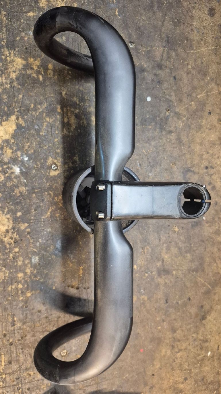 Used Giant Contact Handlebar 2025 bike — image 1 of 9