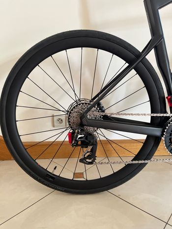 Used Bmc CRD 321 Carbon Tubeless 700c Wheelset bike