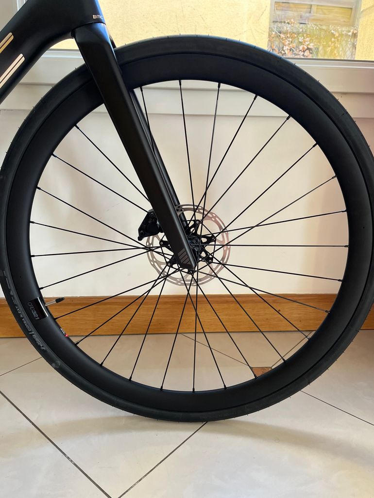 Used Bmc CRD 321 Carbon Tubeless 700c Wheelset bike — image 2 of 3
