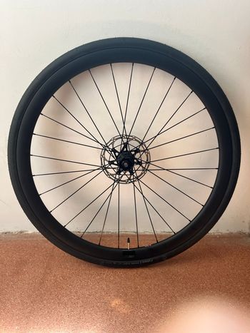 Used Bmc CRD 321 Carbon Tubeless 700c Wheelset bike — image 4 of 6