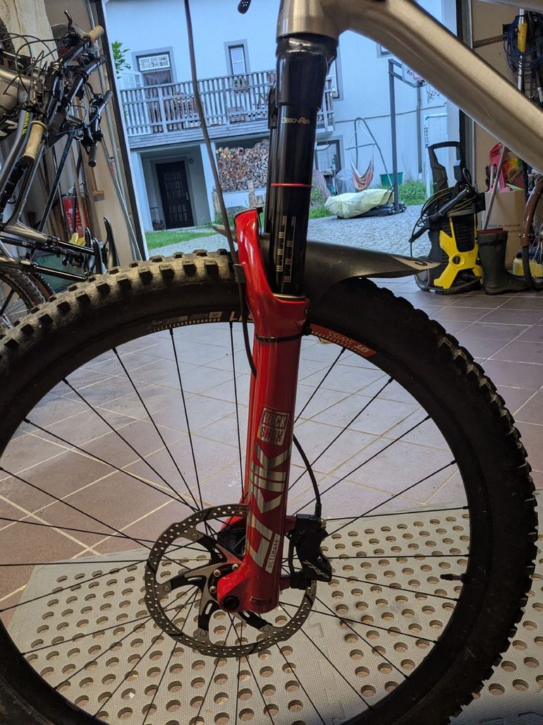 Used RockShox Lyrik Ultimate 29" 44mm Offset 2023 bike — image 3 of 4