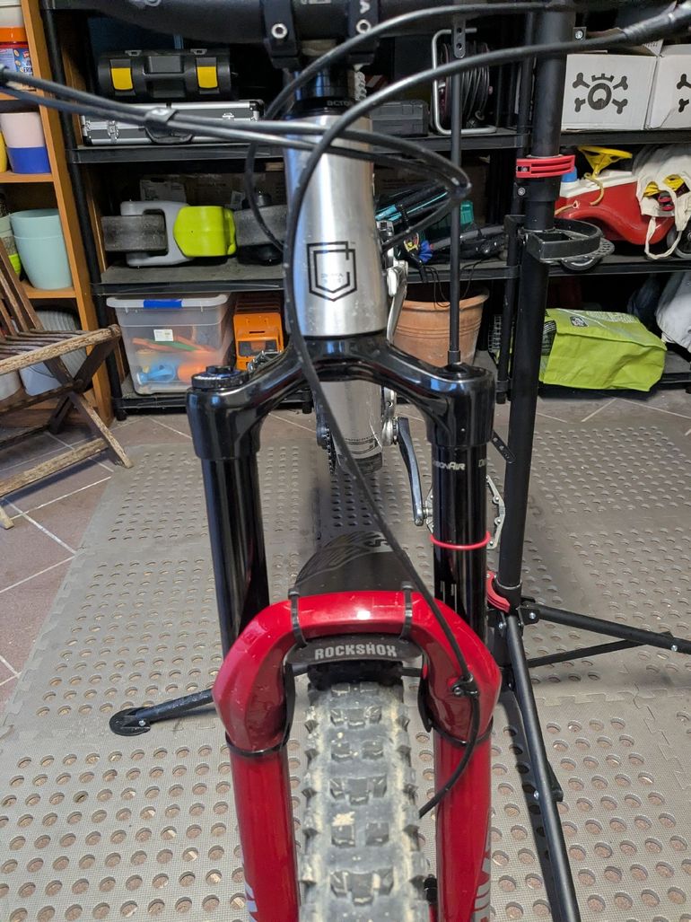 Used RockShox Lyrik Ultimate 29" 44mm Offset 2023 bike — image 2 of 4