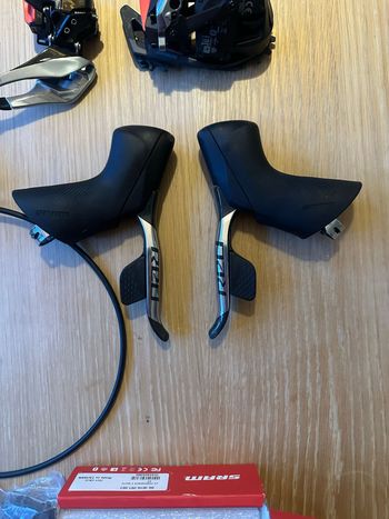 Used Sram Red D1 Groupset 2024 bike — image 3 of 10