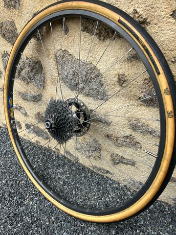 Used Mavic Roue Hope Pro 5 2025 bike — image 2 of 11