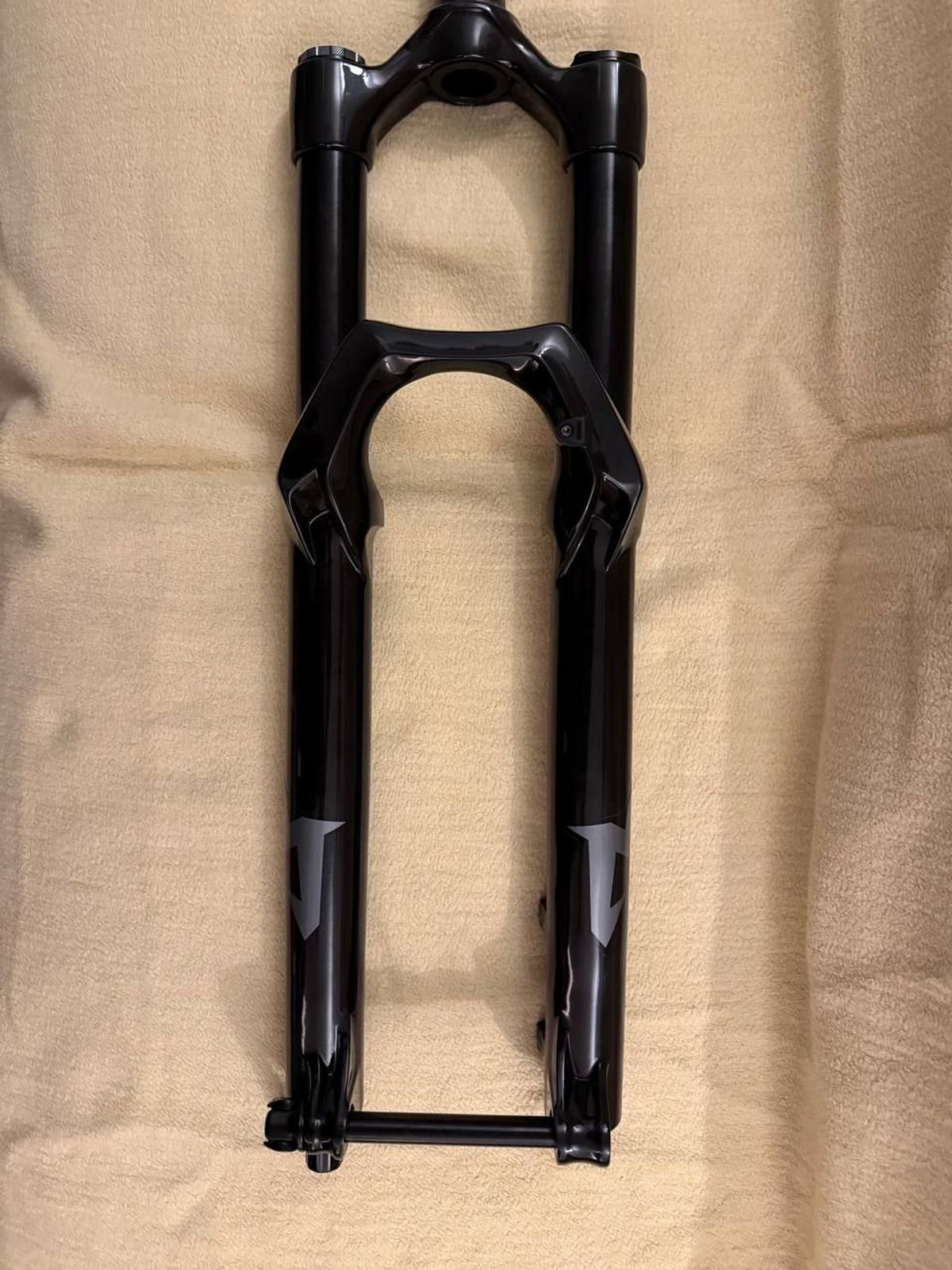 Marzocchi Bomber Z 29 170mm 本体 Marzocchi Bomber Super Z 29 170mm GRIP X