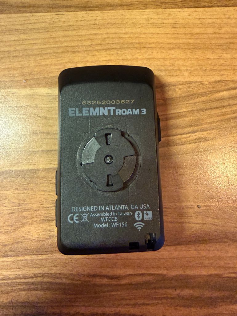 Used Wahoo ELEMNT ROAM 3 GPS Bike Computer 2025 bike — image 2 of 9