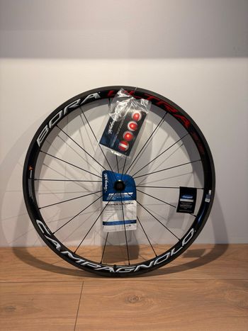 Used Campagnolo Bora Ultra 35 bike — image 1 of 7