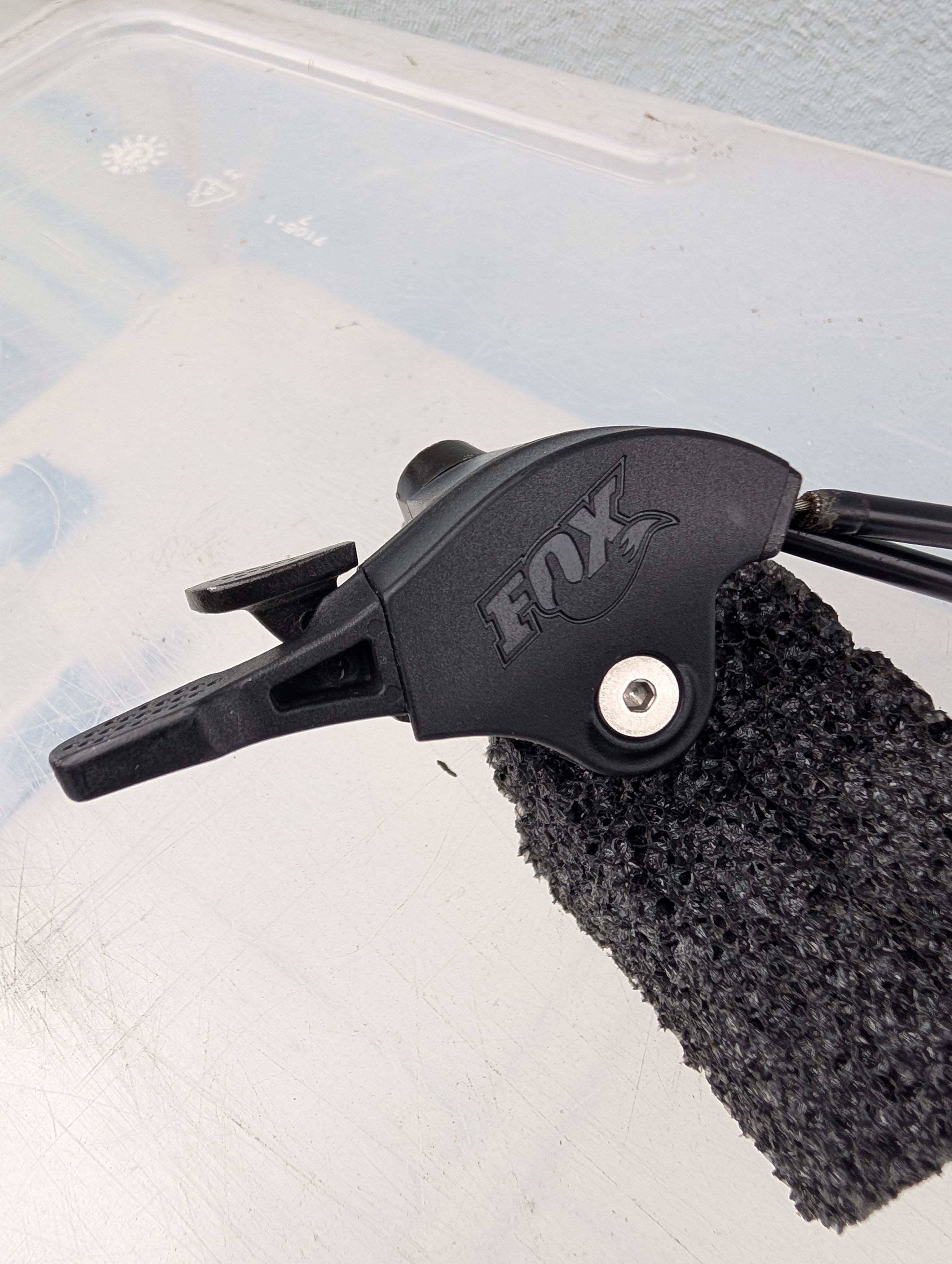 Fox Remote Lockout 2Pos Dual Pull 18