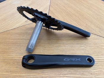 Used Shimano GRX FC-RX600 175mm 40T 1X11s bike — image 4 of 5