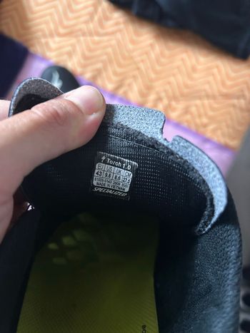 Used Specialized Torch 1.0 Road Shoes bike — image 5 of 5
