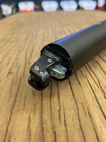 Used Kind Shock Vantage Telescopic Seatpost 2026 bike — image 6 of 10