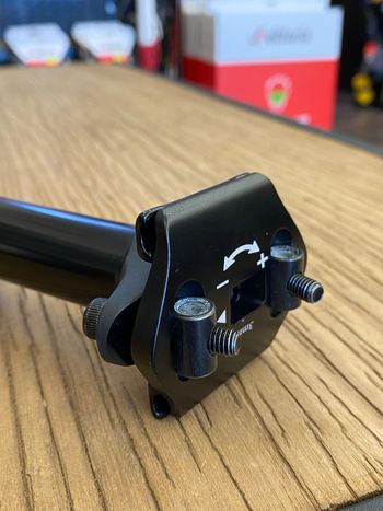 Used Kind Shock Vantage Telescopic Seatpost 2026 bike — image 5 of 10