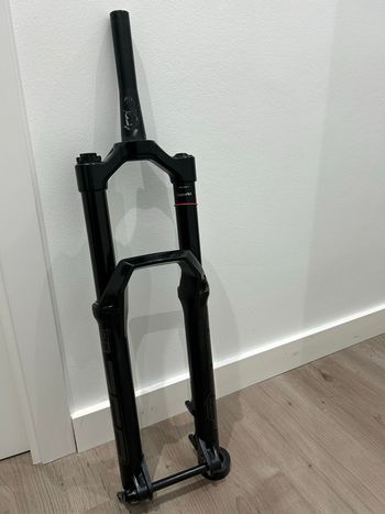 Used Specialized Turbo Levo 2021 bike — image 16 of 18