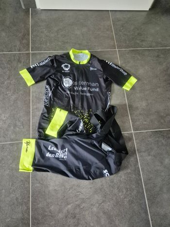 Used Yarn Koersbroek en shirt korte mouw MT L 2025 bike
