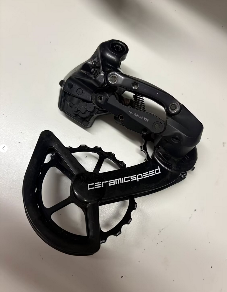 Used Shimano Ultegra R8100 / Dura-Ace R9200 12-speed Di2 Groupset bike — image 8 of 14