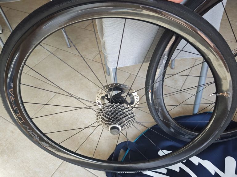 Used Campagnolo Hyperon Ultra DB 2-WF Wheelset 2024 bike — image 4 of 6