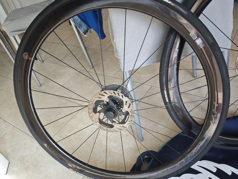 Used Campagnolo Hyperon Ultra DB 2-WF Wheelset 2024 bike — image 2 of 6