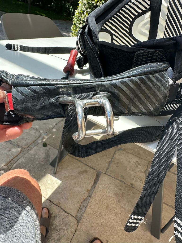 Used Dakine Pyro Kite bike — image 3 of 7