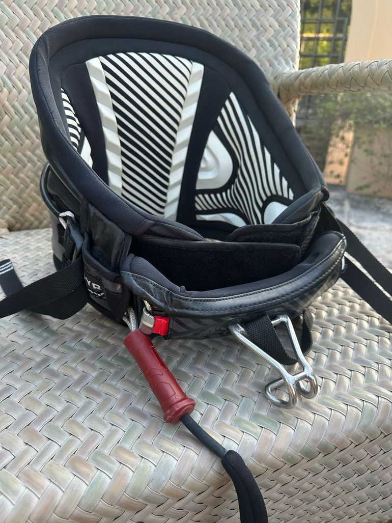 Used Dakine Pyro Kite bike — image 7 of 7