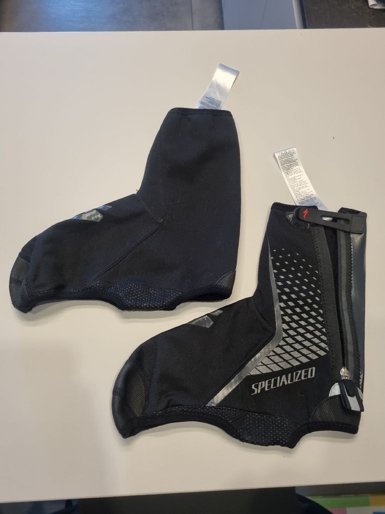 Used Specialized Shoe Covers 2022 bike — image 2 of 4