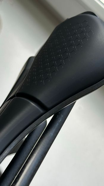 Used Prologo Scratch M5 Carbon 2025 bike — image 4 of 5
