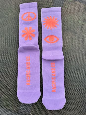 Used Pacific & Co Peace Performance Socks Pacific & Co Running Socks Peace bike — image 3 of 3
