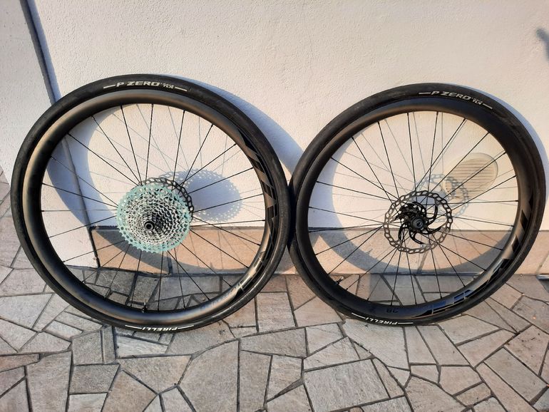 Used Spada Tivan Carbon XR 38mm bike — image 1 of 11