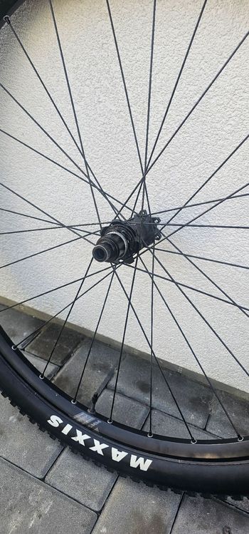 Used Dt Swiss M1900 Spline Rear 2024 bike — image 2 of 5