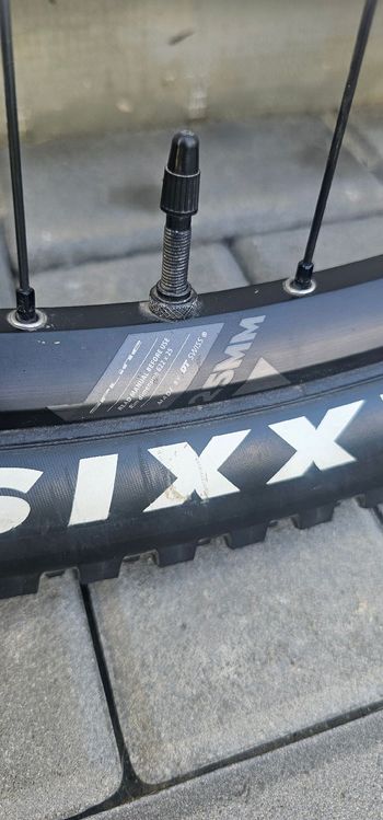 Used Dt Swiss M1900 Spline Rear 2024 bike — image 5 of 5