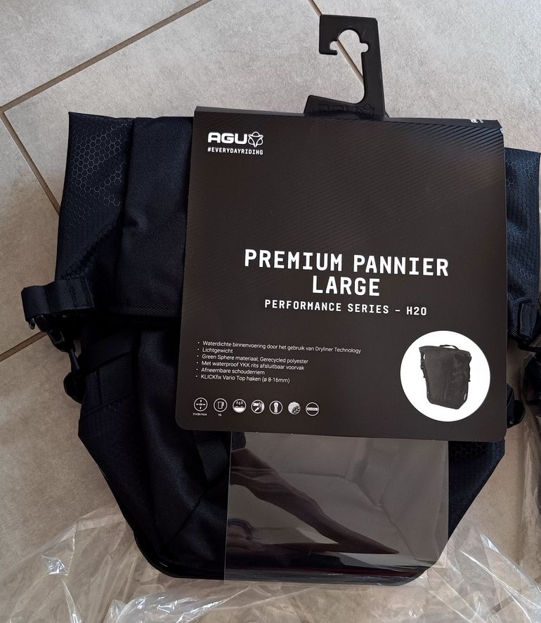 Used AGU Premium Pannier Large bike — image 3 of 3